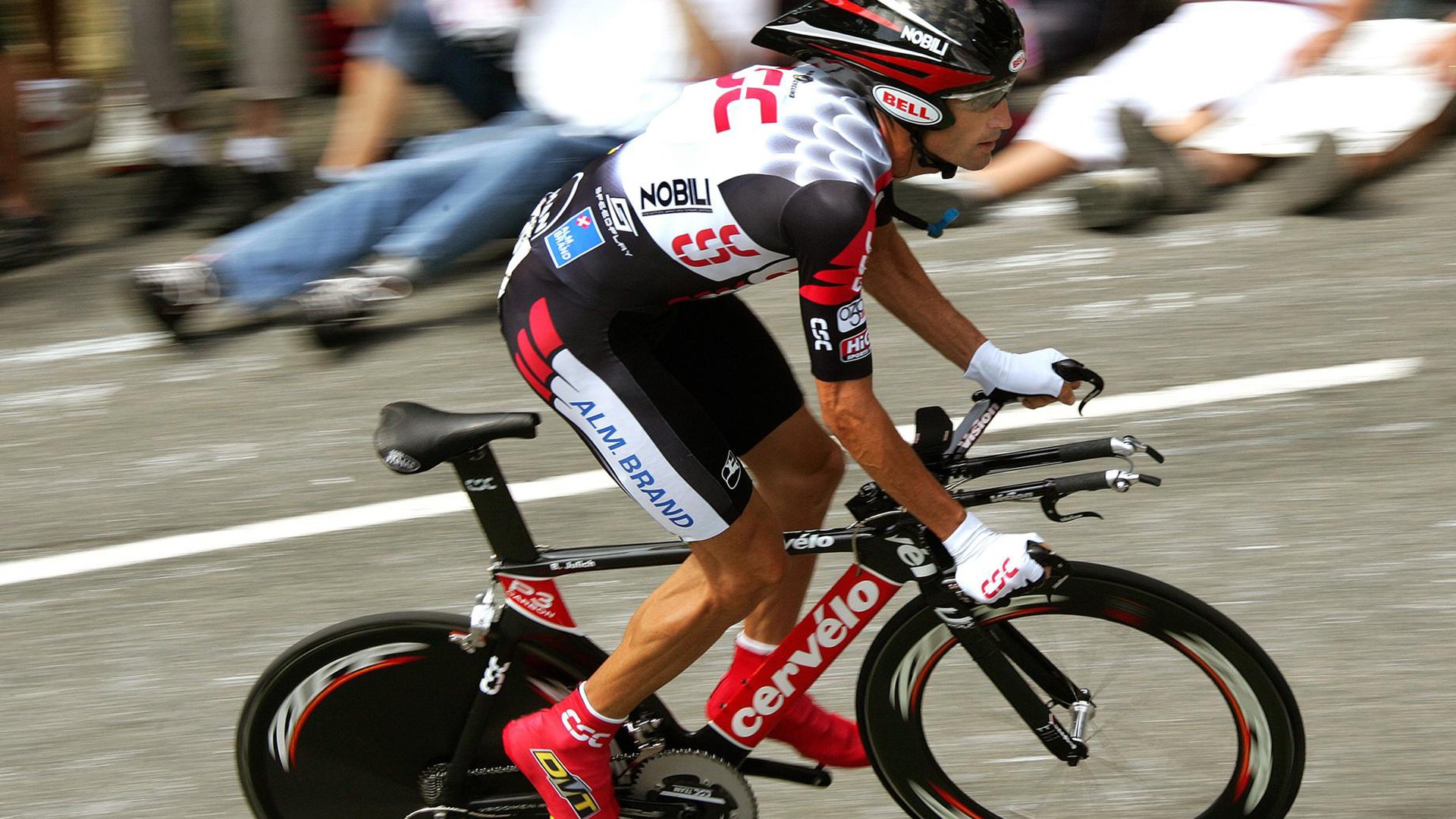 爱游戏电竞竞猜-“西甲冠军逐步明朗，强队轮番上阵”，西甲冠军叫什么