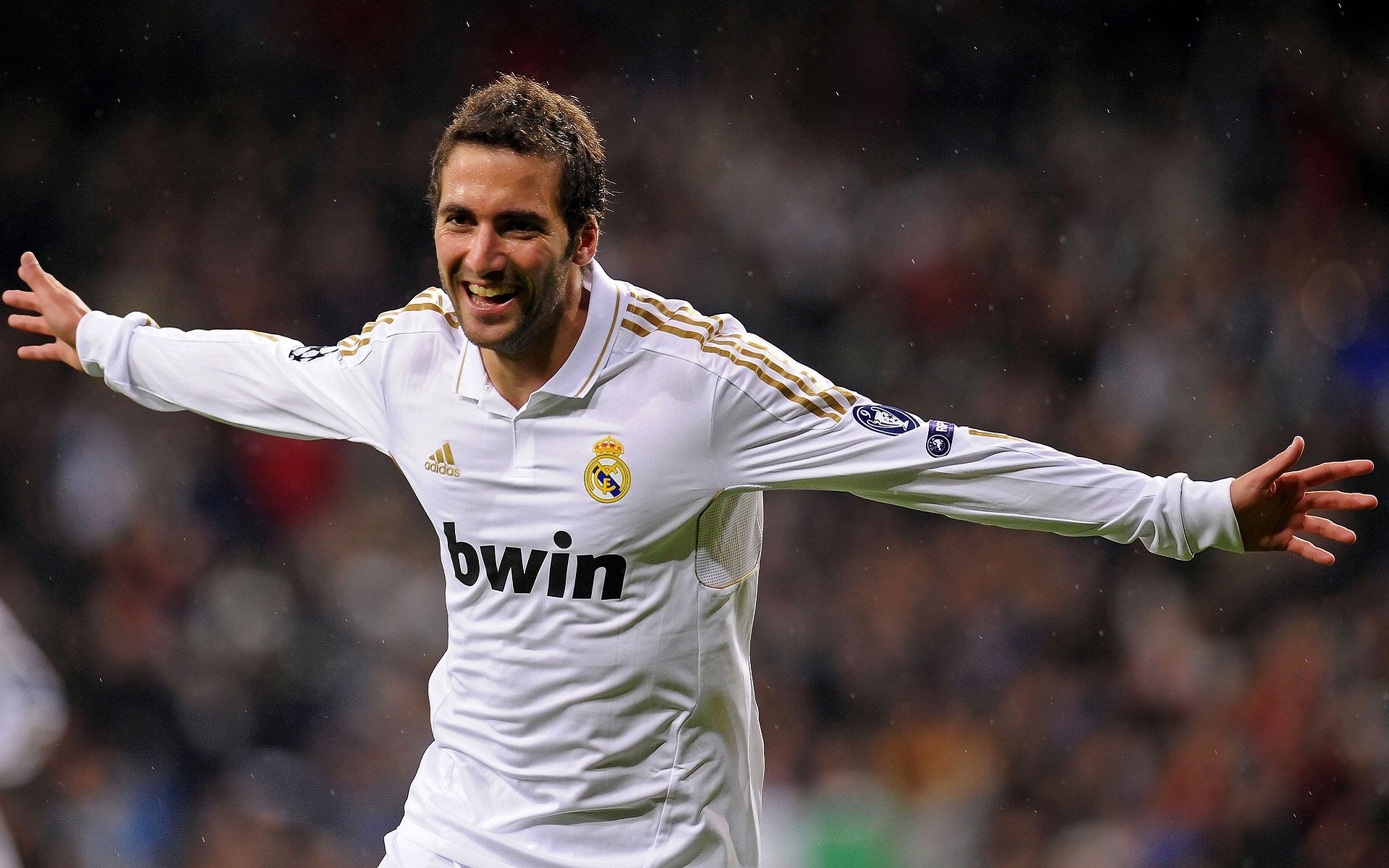 爱游戏中国官方登录入口网站-美洲杯星光璀璨：个人突破点燃全场！，2021美洲杯新星